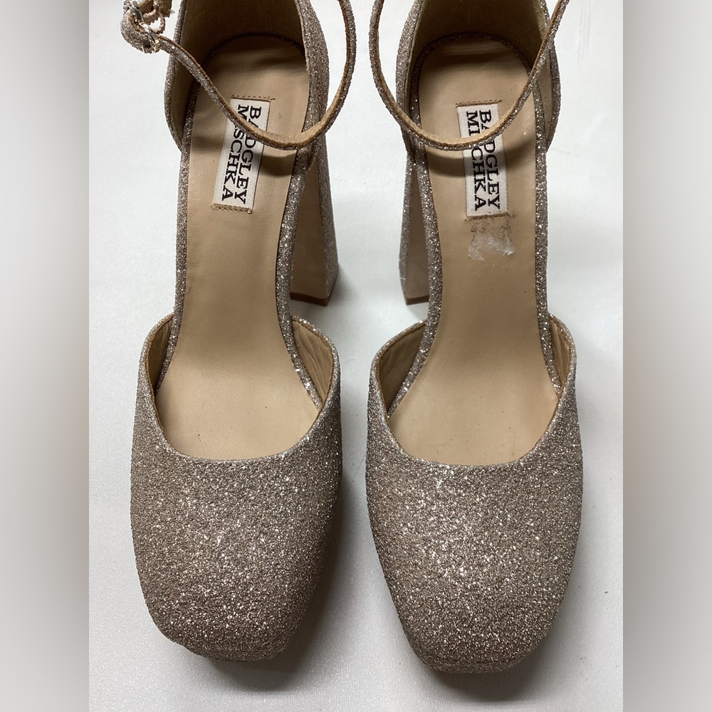 Badgley Mischka Jayda Ankle‎ Strap Platform Pumps - Picture 4 of 15